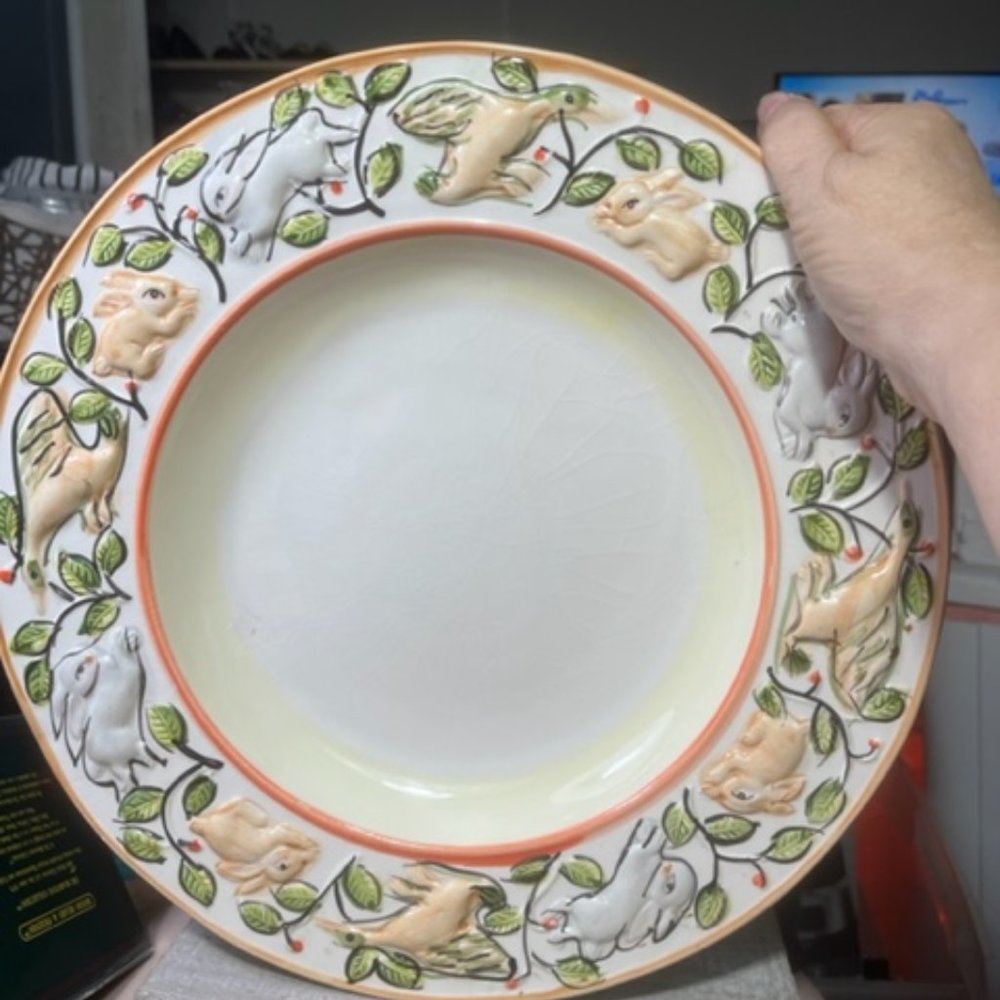 Beautiful Round Platter With Rabbits - Picture 3 of 4